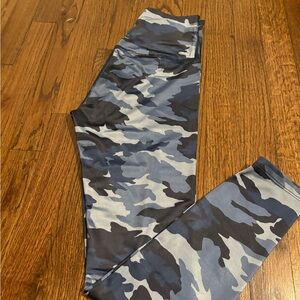 Beyond Yoga Blue and Black Leggings